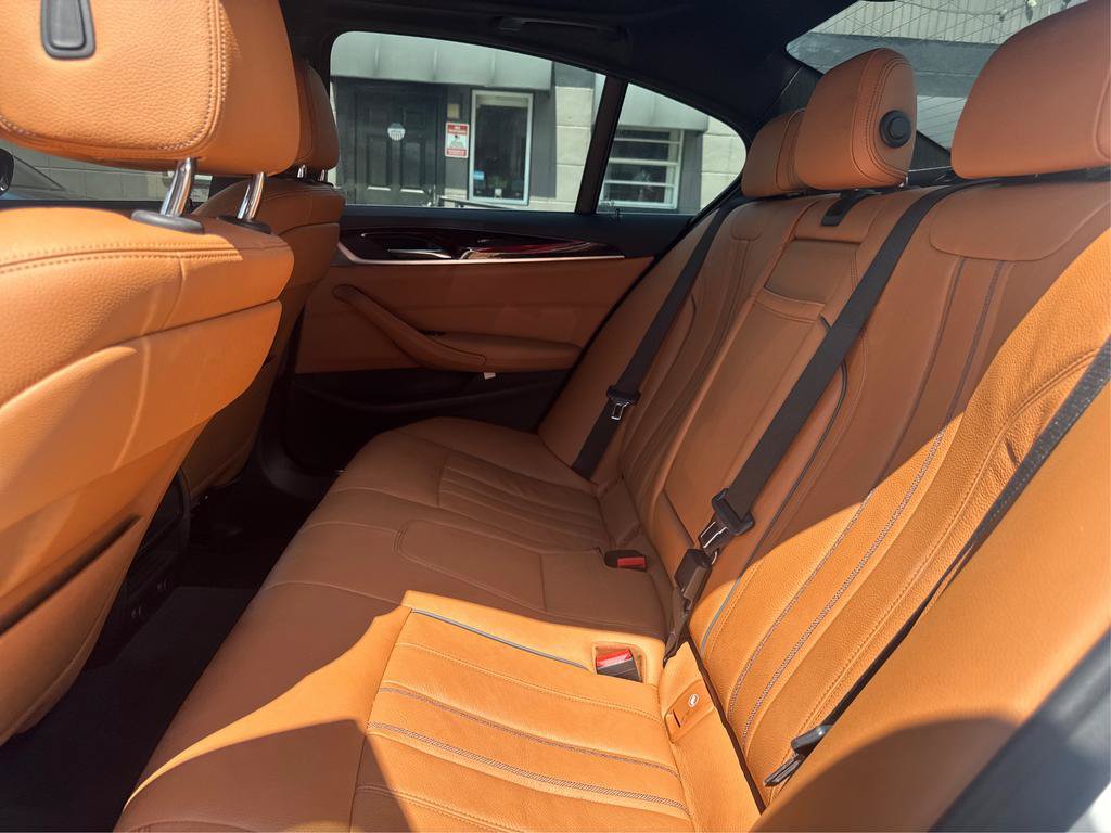 Used 2019 BMW 540i w/ Convenience Package RWD image 10