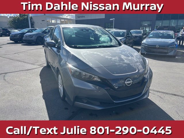 Used 2025 Nissan Leaf S FWD image 3