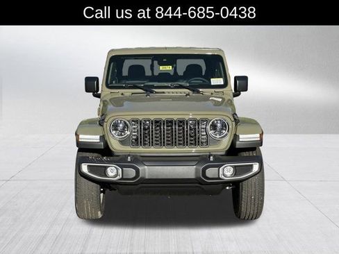 New 2025 Jeep Gladiator Sport w/ Premium Package image 2