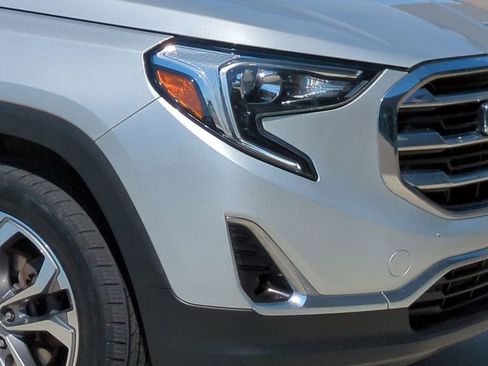 Used 2018 GMC Terrain SLT image 11