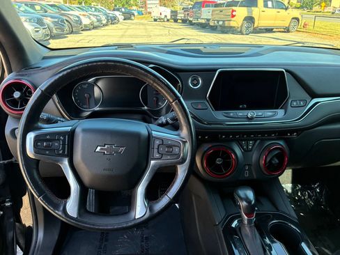 Used 2019 Chevrolet Blazer RS AWD/4WD image 14