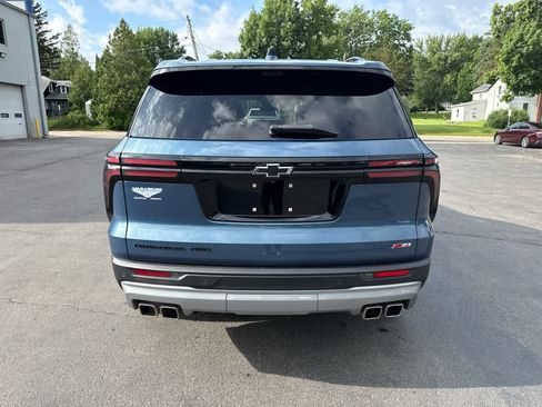 Used 2025 Chevrolet Traverse Z71 w/ Enhanced Driving Package AWD/4WD image 4