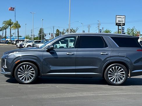 Used 2024 Hyundai Palisade Calligraphy FWD image 8