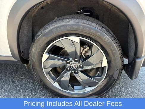 Used 2025 Nissan Rogue SV AWD/4WD image 27