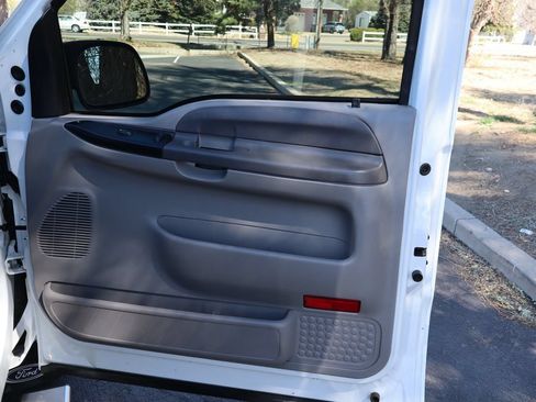 Used 2001 Ford F250 XL AWD/4WD image 26
