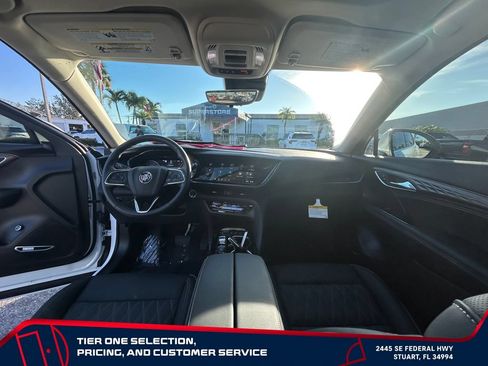 Used 2023 Buick Envision Avenir FWD image 29