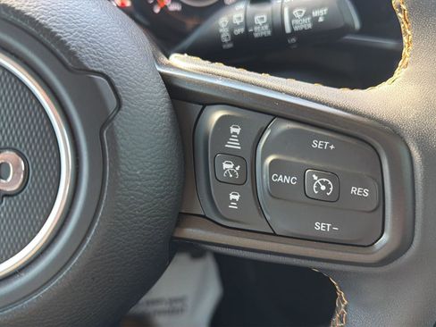 Used 2024 Jeep Wrangler Sport S image 23