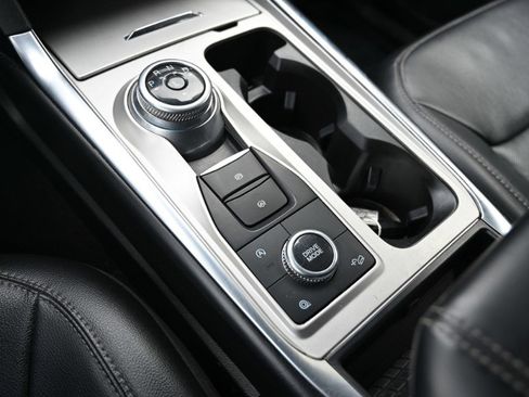 Used 2021 Ford Explorer Limited image 27