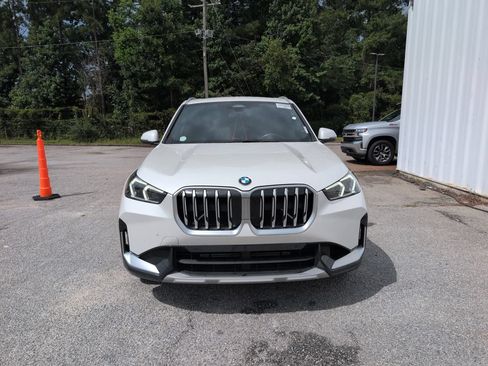 Used 2025 BMW X1 xDrive28i AWD/4WD image 3