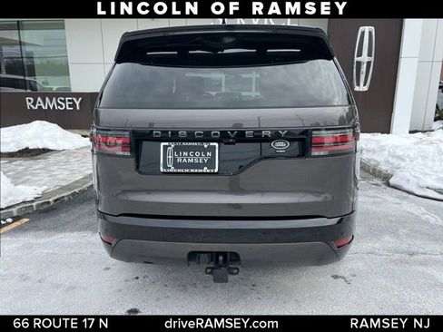Used 2022 Land Rover Discovery HSE R-Dynamic image 4
