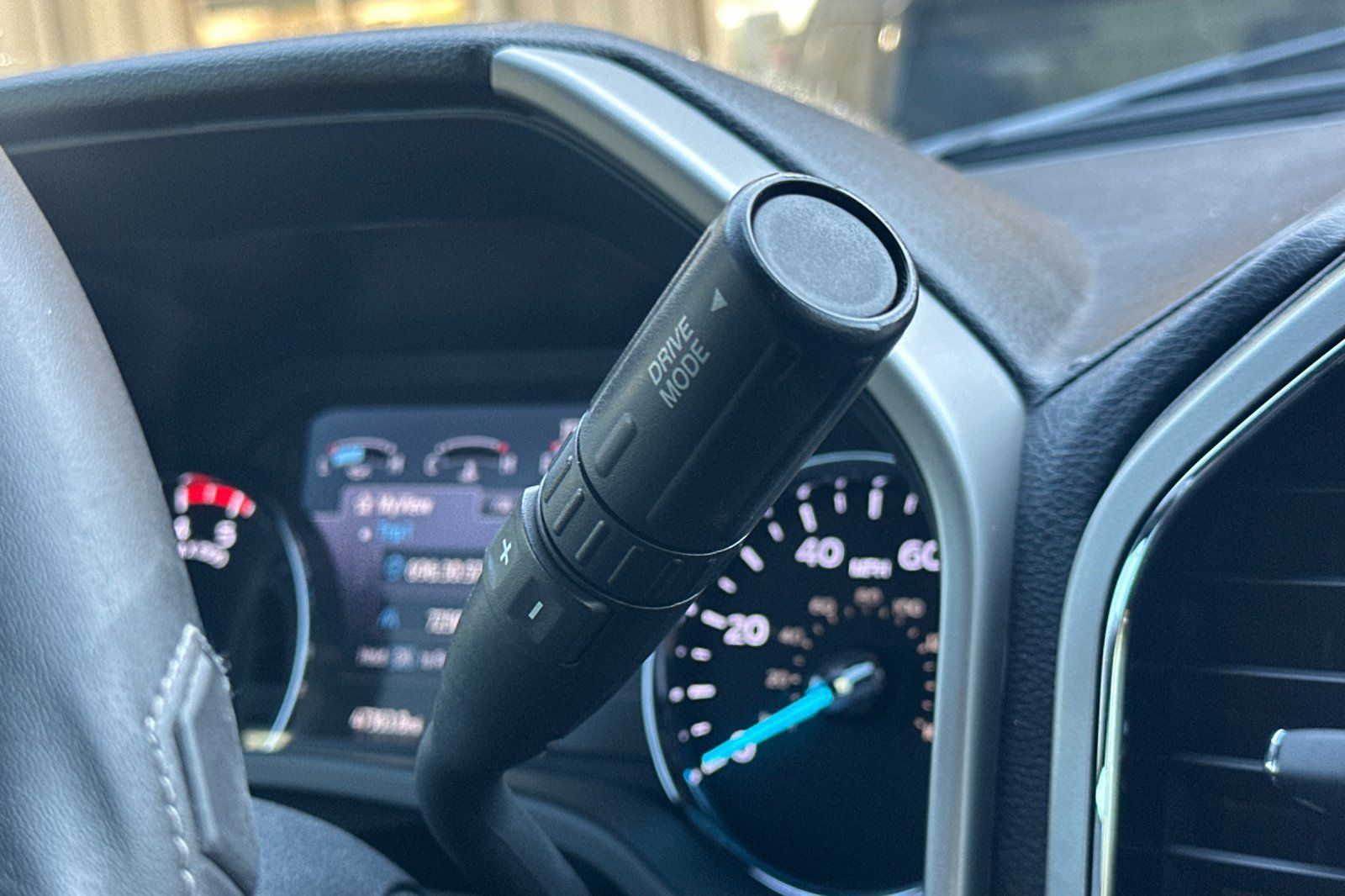 Used 2022 Ford F250 Lariat AWD/4WD image 19