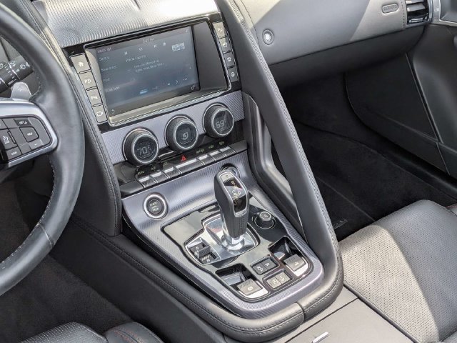 Used 2018 Jaguar F-TYPE R-Dynamic RWD image 22