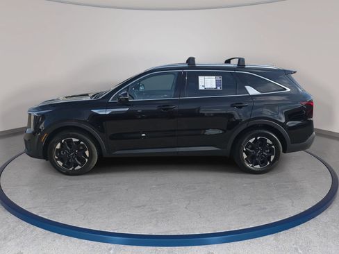 Used 2025 Kia Sorento S w/ Panoramic Sunroof Package FWD image 8