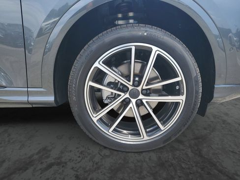 New 2026 Audi Q5 Premium Plus AWD/4WD image 6