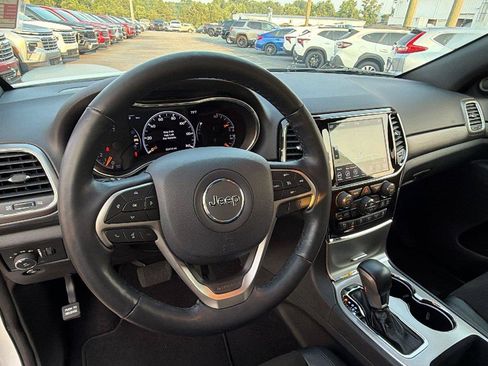Used 2021 Jeep Grand Cherokee Laredo X RWD image 24
