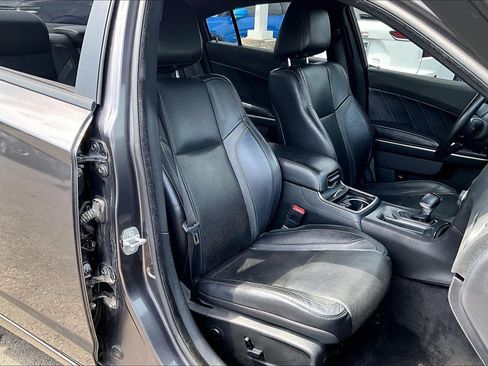 Used 2015 Dodge Charger SXT w/ AWD Plus Group image 7