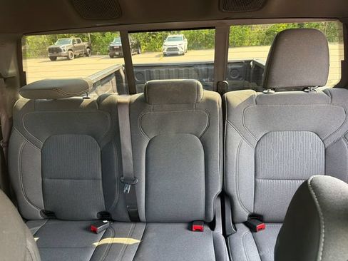 Used 2023 RAM 1500 Big Horn AWD/4WD image 35