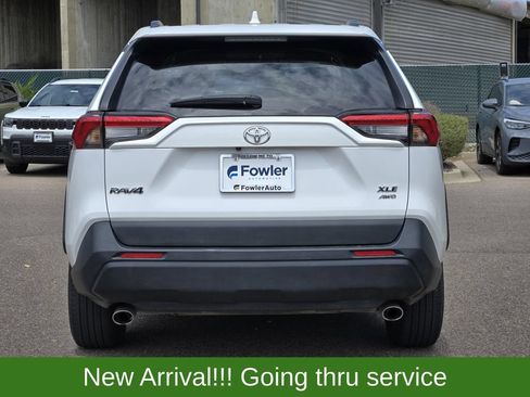 Used 2024 Toyota RAV4 XLE AWD/4WD image 5