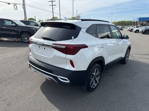 Used 2023 Kia Seltos EX image 5