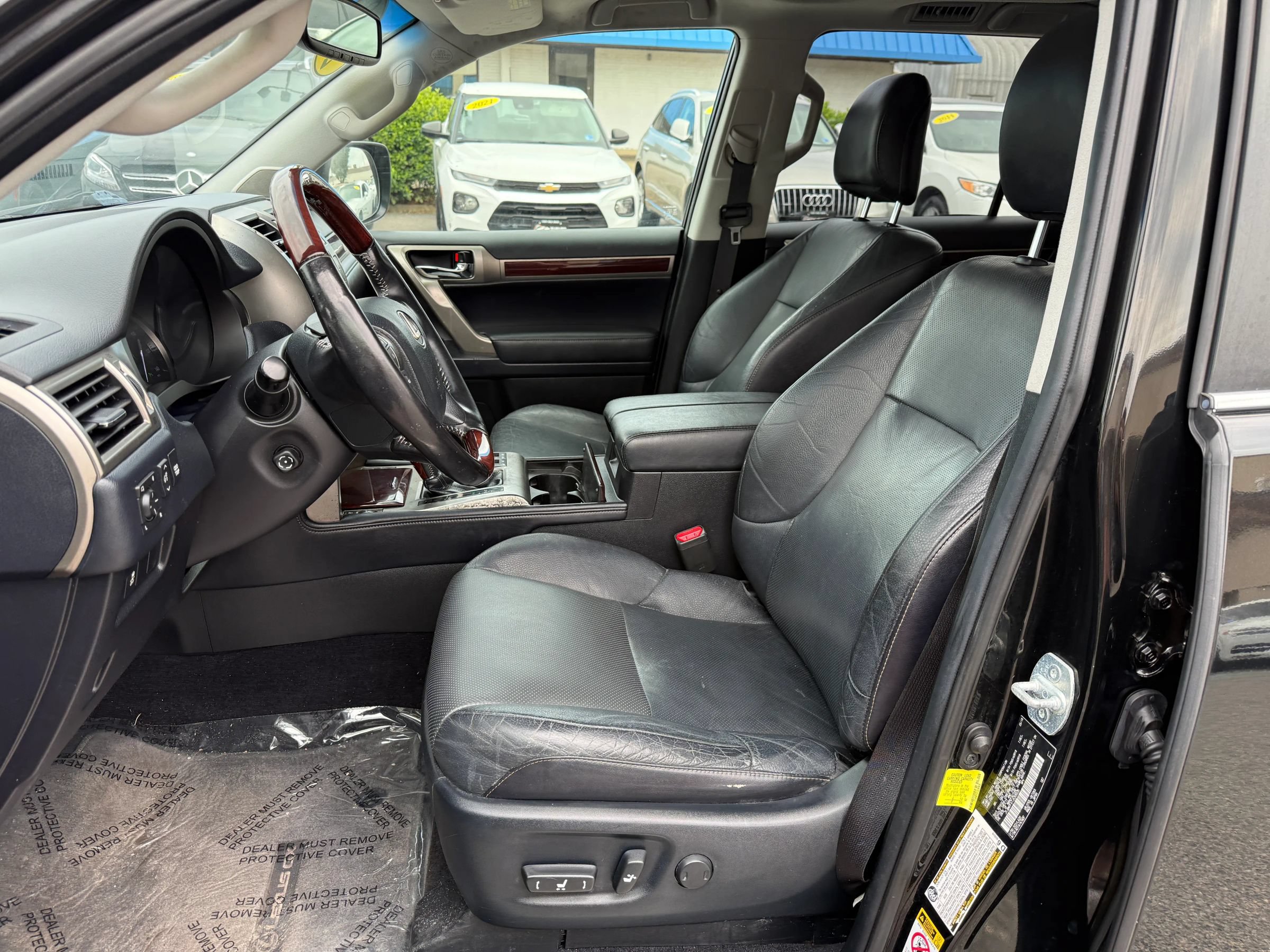 Used 2018 Lexus GX 460 Premium w/ Premium Package AWD/4WD image 15