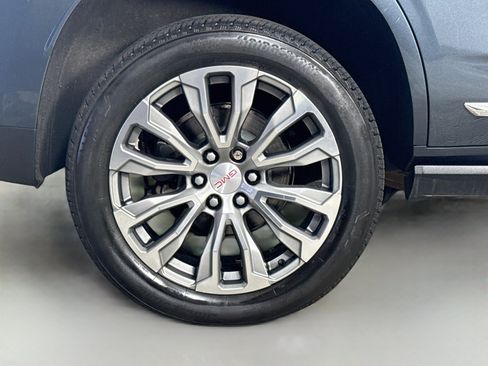 Used 2021 GMC Yukon Denali w/ Denali Premium Package AWD/4WD image 33