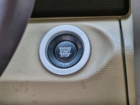 Used 2018 RAM 1500 Laramie Longhorn w/ Longhorn Southfork Package image 21