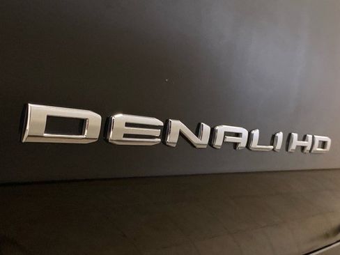 Used 2024 GMC Sierra 2500 Denali Ultimate image 15