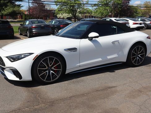 Used 2022 Mercedes-Benz SL 55 AMG 4MATIC image 1