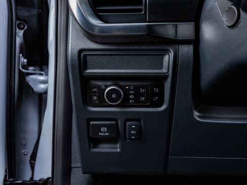 Used 2025 Ford F150 Platinum w/ Equipment Group 702A High image 22