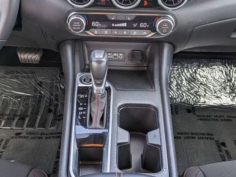 Used 2025 Nissan Sentra SR FWD image 18