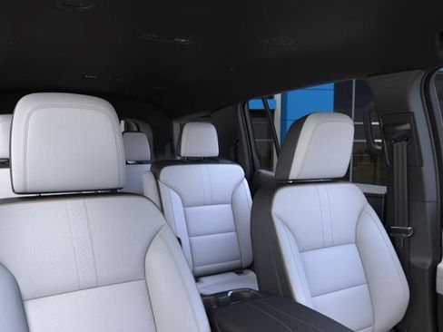New 2026 Chevrolet Traverse High Country w/ LPO, Floor Liner Package FWD image 24
