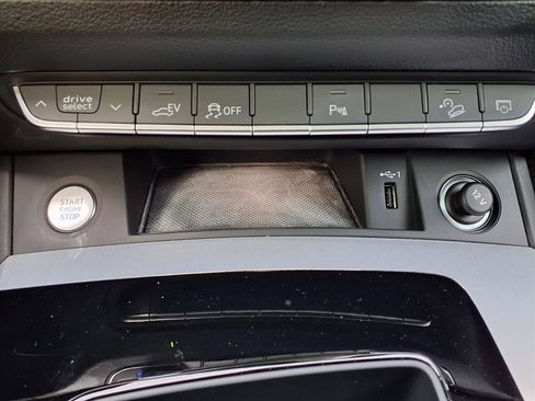 Used 2023 Audi Q5 e Premium Plus w/ Premium Plus Package image 22