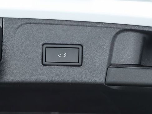 New 2026 Volkswagen Atlas SE image 69