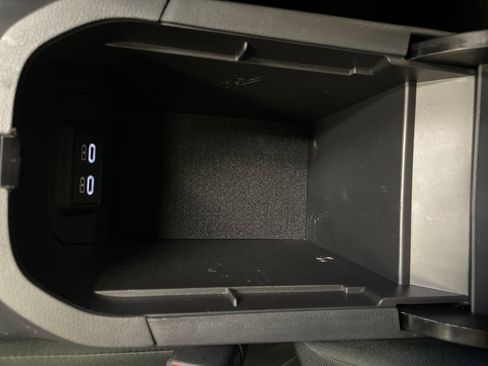 Certified 2025 Toyota RAV4 XLE AWD/4WD image 24