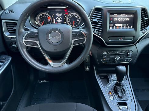 Used 2020 Jeep Cherokee Latitude image 18