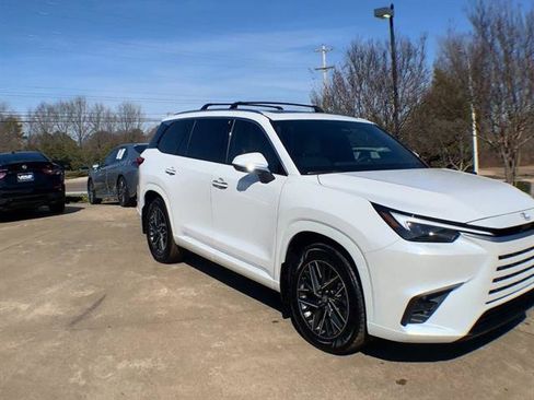 Used 2026 Lexus TX 350 AWD image 2