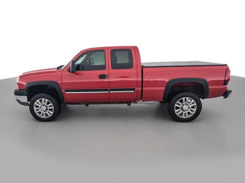 Used 2005 Chevrolet Silverado 2500 LS w/ Heavy-Duty Power Package image 8
