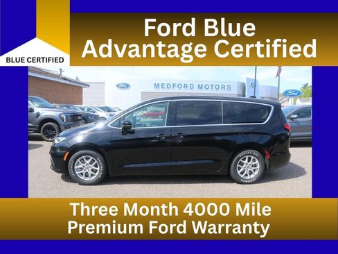 Used 2024 Chrysler Pacifica Touring-L FWD image 1