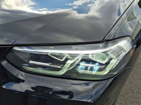 Used 2024 BMW X4 xDrive30i w/ Premium Package AWD/4WD image 9