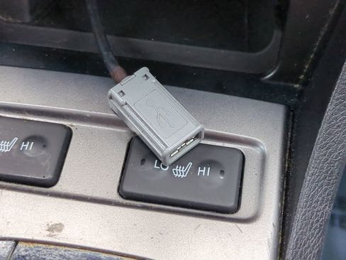 Used 2015 Acura ILX w/ Technology Package FWD image 22