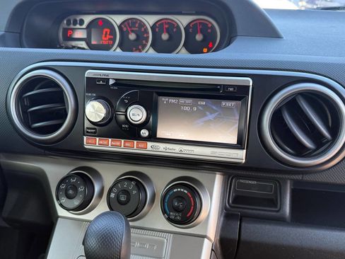 Used 2010 Scion xB image 13
