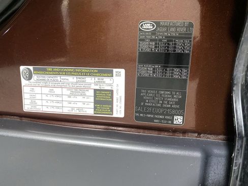 Used 2023 Land Rover Defender 130 X-Dynamic SE image 33