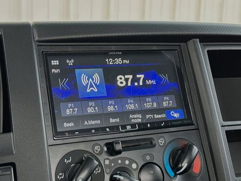 Used 2024 Isuzu NPR RWD image 13