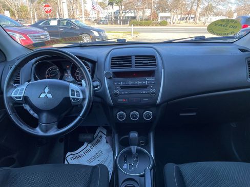 Used 2013 Mitsubishi Outlander Sport SE image 21