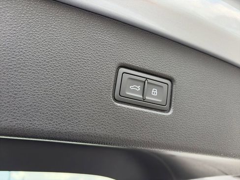 Used 2023 Audi SQ5 Premium Plus w/ Premium Plus Package image 35