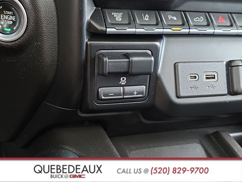 Used 2022 GMC Sierra 2500 AT4 w/ AT4 Premium Plus Package AWD/4WD image 23