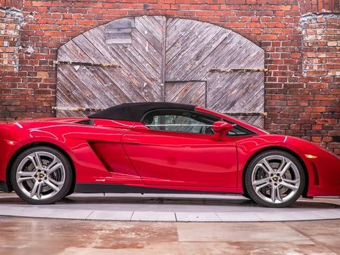 Used 2014 Lamborghini Gallardo LP 550-2 image 18