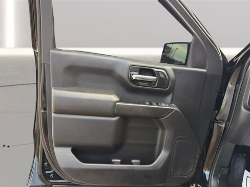 Used 2022 Chevrolet Silverado 1500 Custom Trail Boss w/ LPO, Dark Essentials Package AWD/4WD image 18