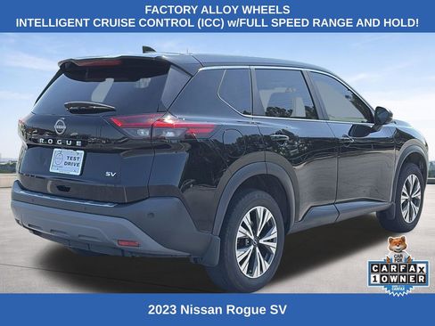 Used 2023 Nissan Rogue SV image 5