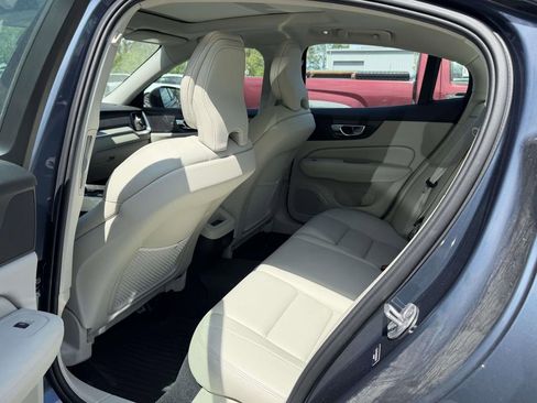 Used 2023 Volvo S60 B5 Plus w/ Climate Package image 6